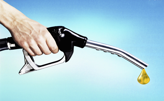 “倒挂现象”诠释国际原油价格与成品油调价的关系