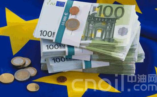 欧元四个月跌了近千点 专家警告称还得再跌1000点