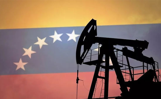 美国制裁委内瑞拉后，今日油价却不涨反跌？