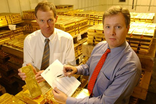 第9个国家从美国运回黄金，中国存在纽约的黄金何时运回?