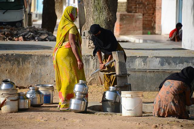 莫迪：5年内所有印度人喝上纯净自来水!可能吗?
